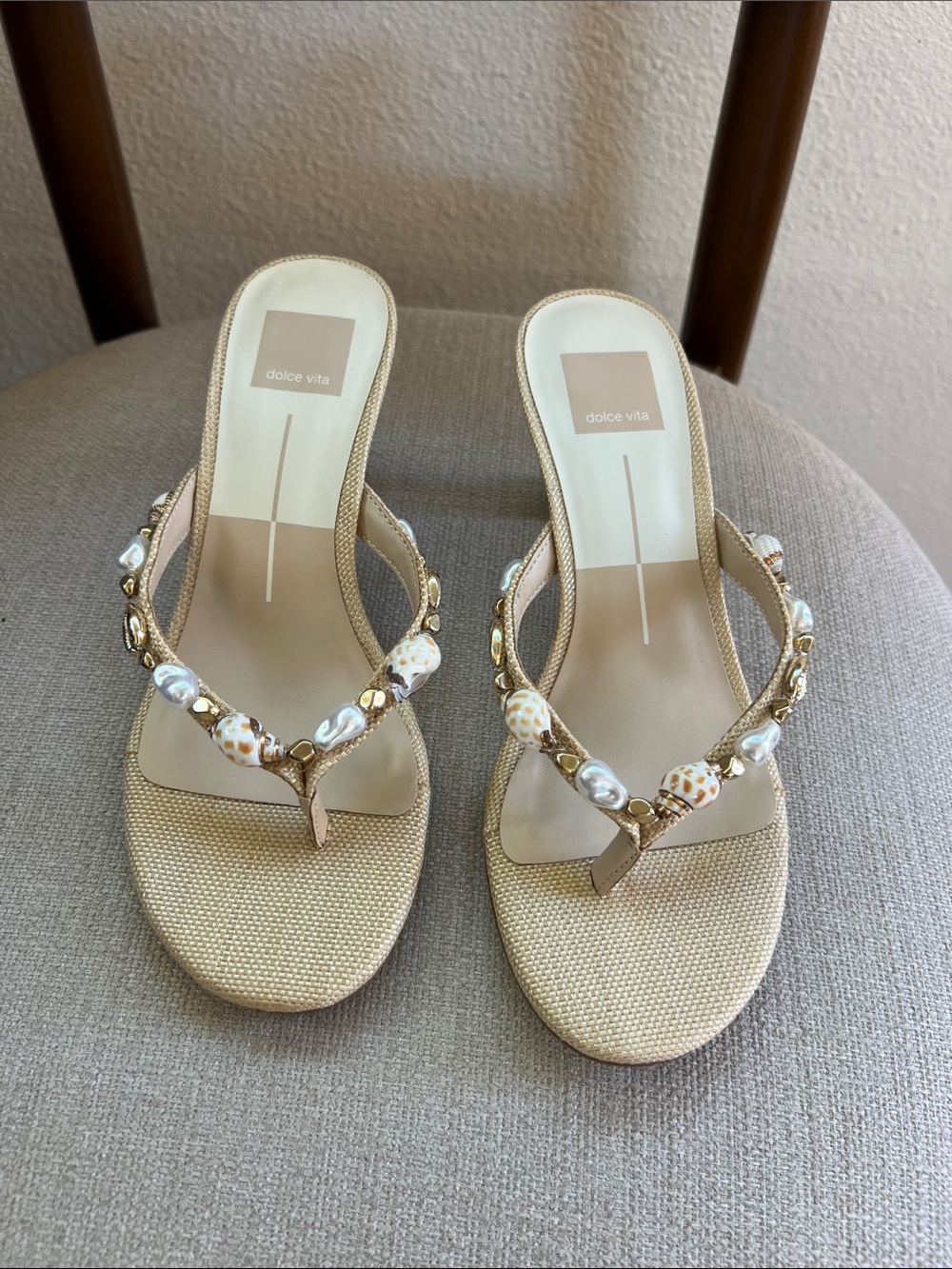 Dolce Vita Daksie Sandal in Light Natural
Dolce Vita -Accented Thong Sandals
